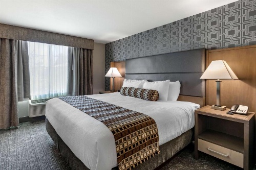 Best Western Plus Las Vegas West image 12