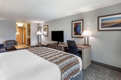 Best Western Plus Las Vegas West image 13